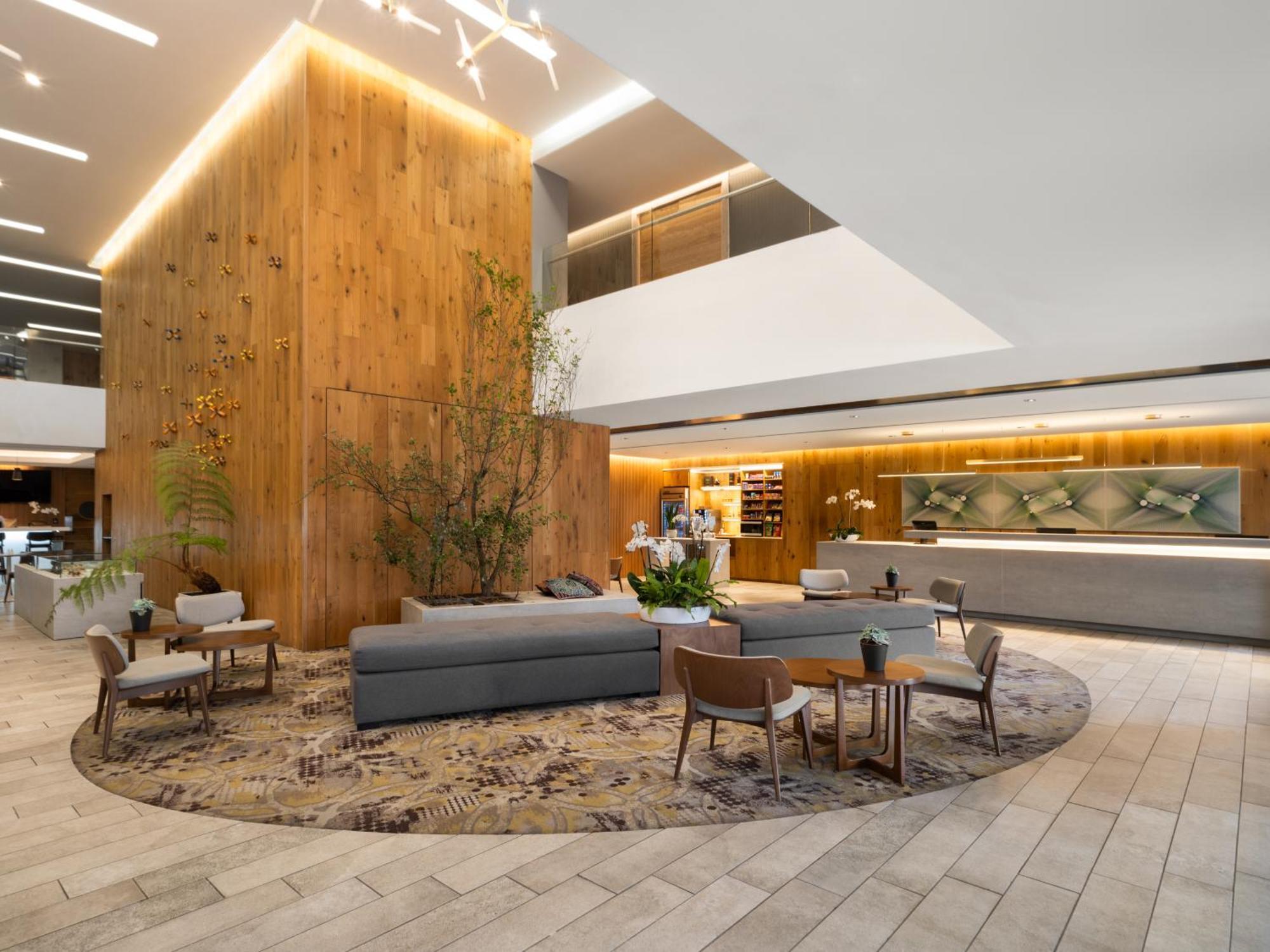 Radisson hotel y Suites Guatemala Exterior foto Lobby